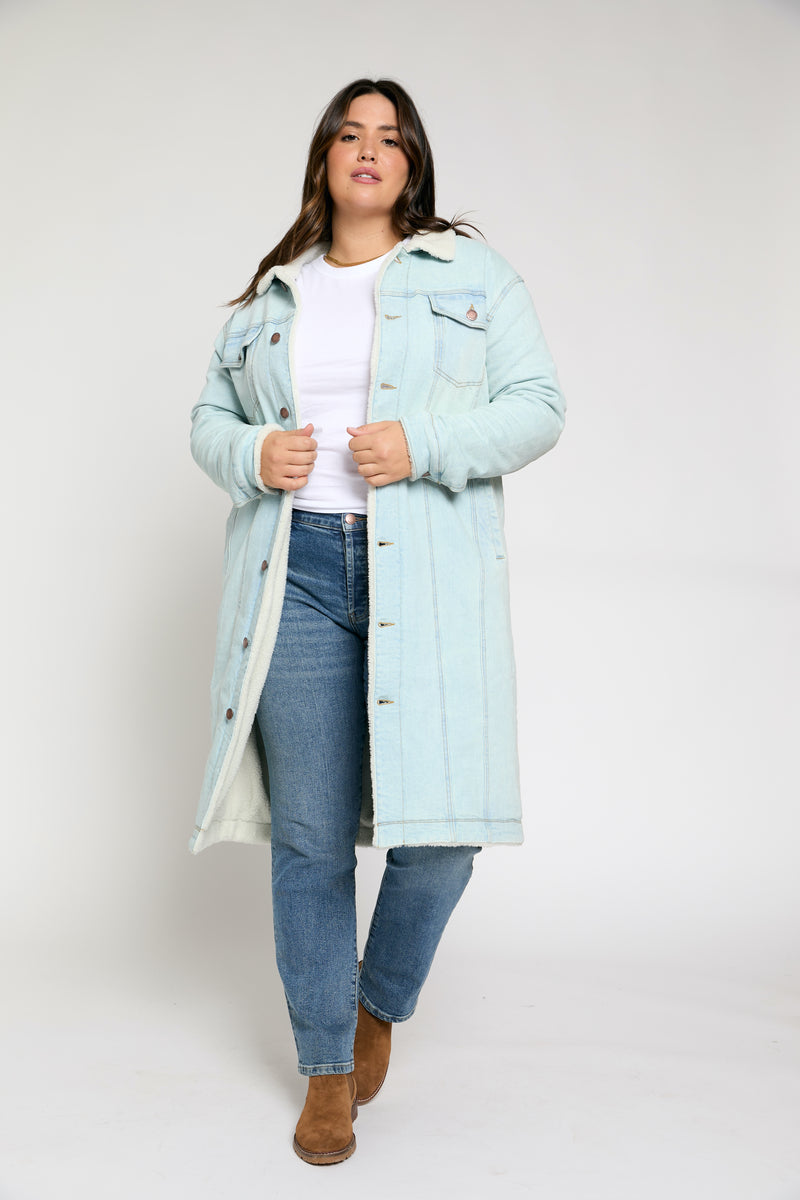 Jessica C is Size XL and 5’8”