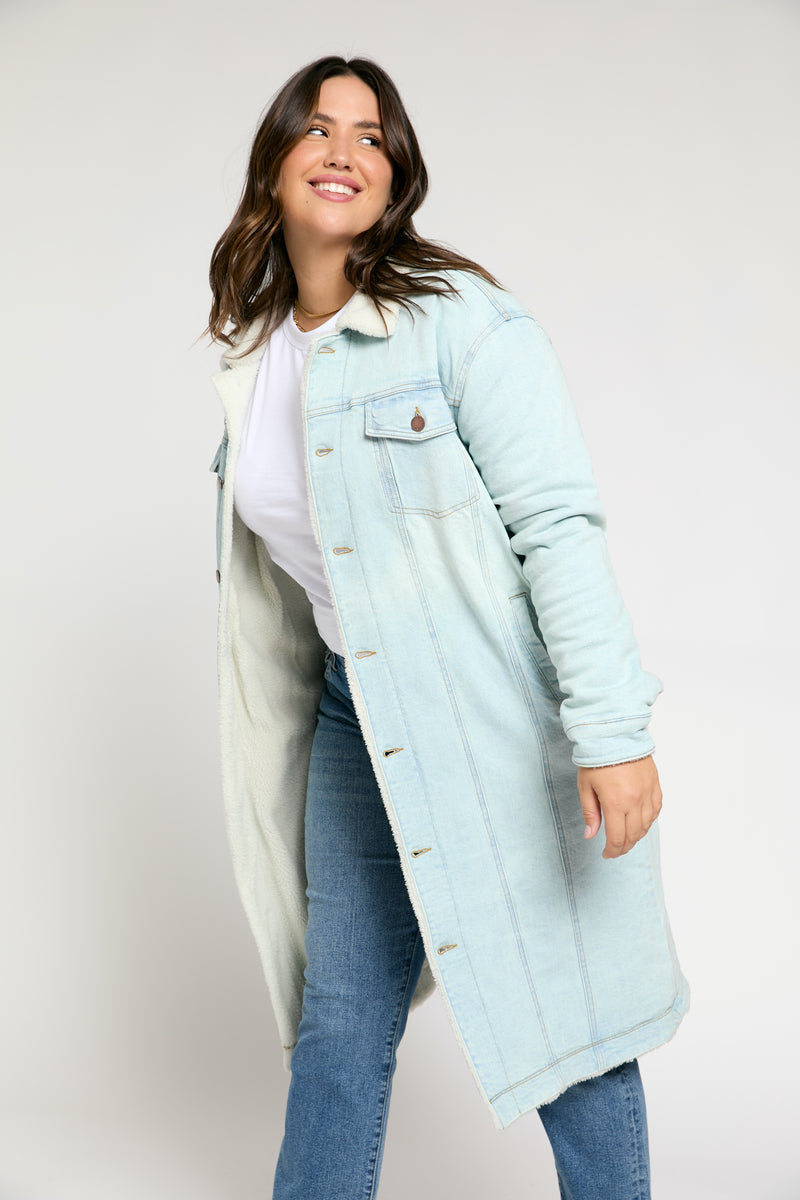 Jessica C is Size XL and 5’8”