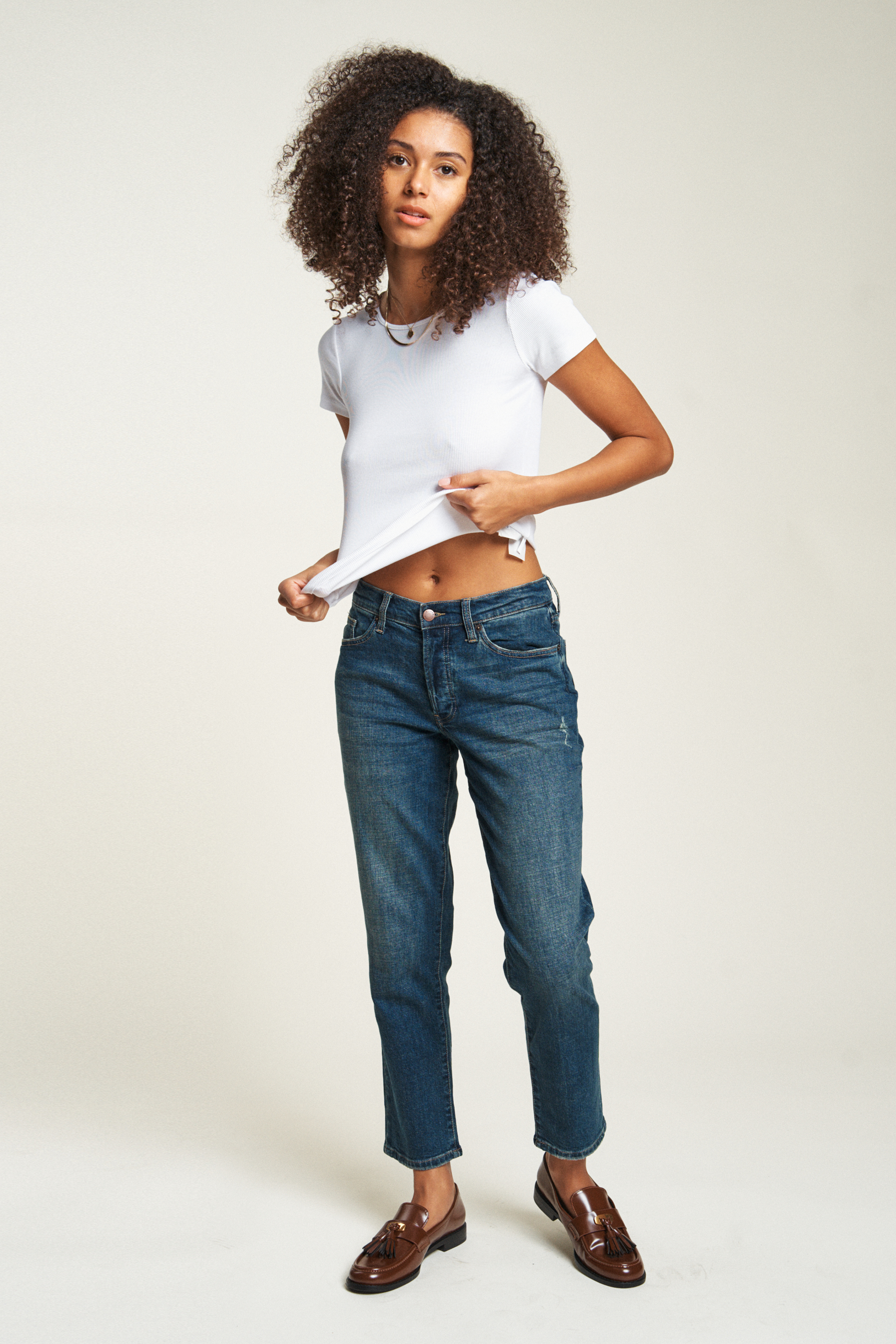 Ludlow Mid Rise Relaxed Jeans – Vintage Medium Indigo | Oliver