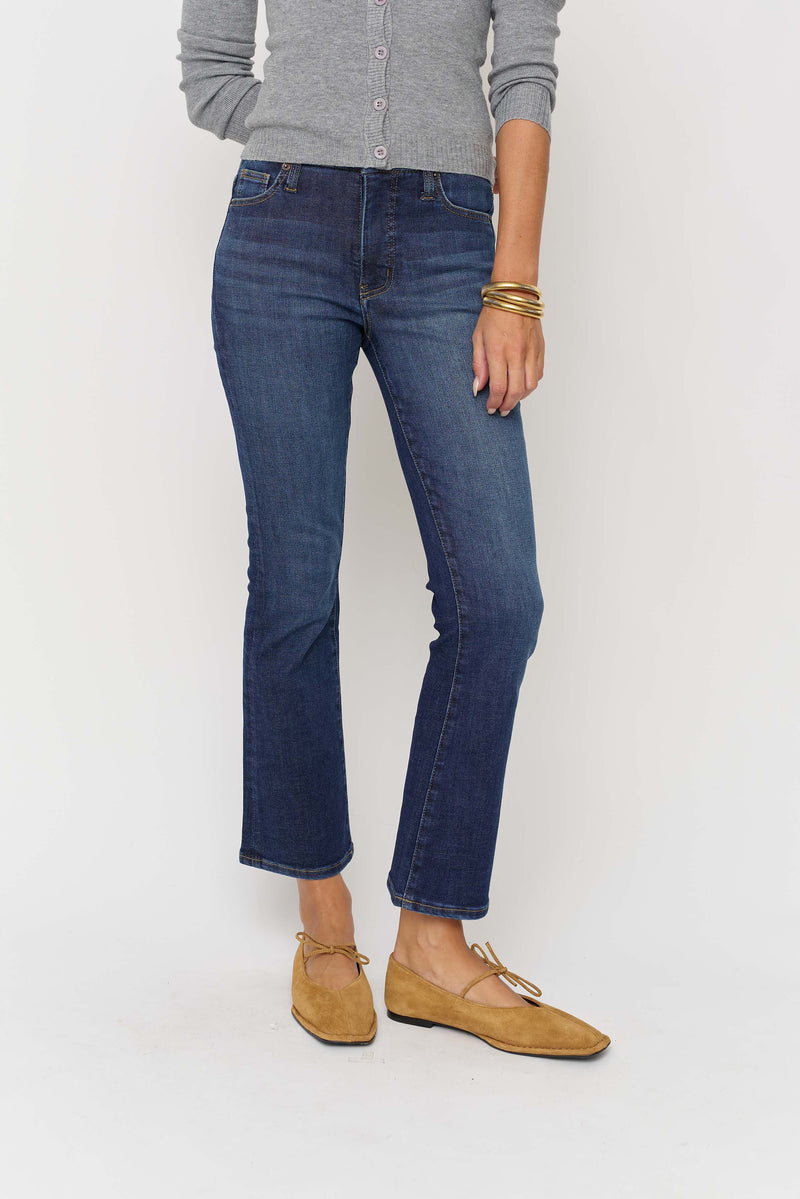Palmer Kick Flare Mid Rise Crop Sculpt+ Dark Worn